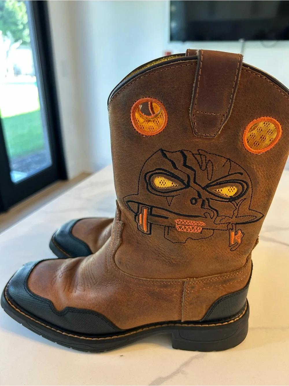 Boys Cody James Brown Leather Work Boots with Orange Accent. Sz 4D